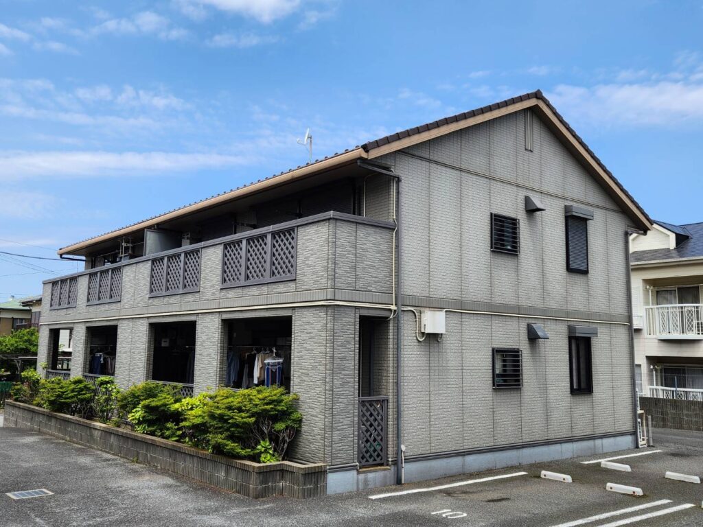 室内に合わせて高級感を演出した外壁塗装