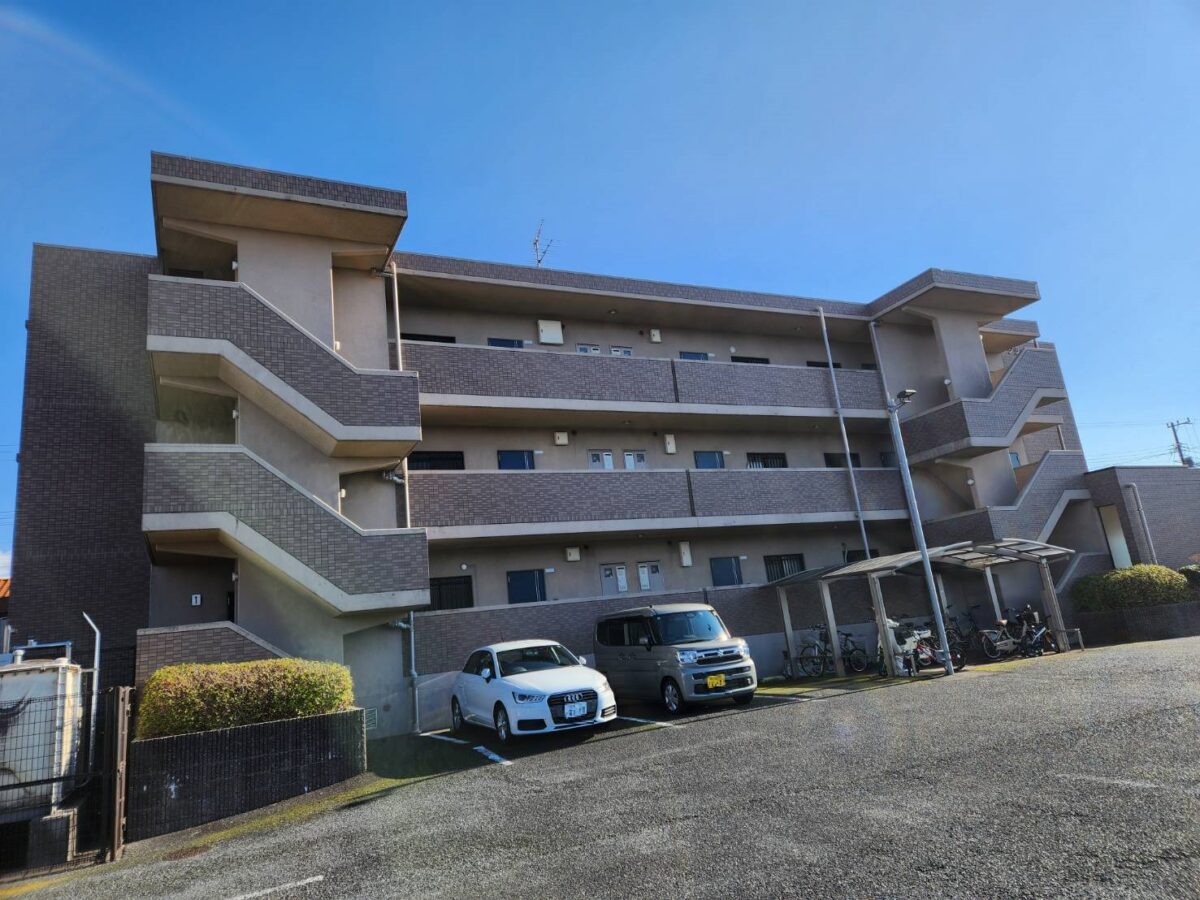 耐候性能向上で入居者様が安心して暮らせるマンションへ