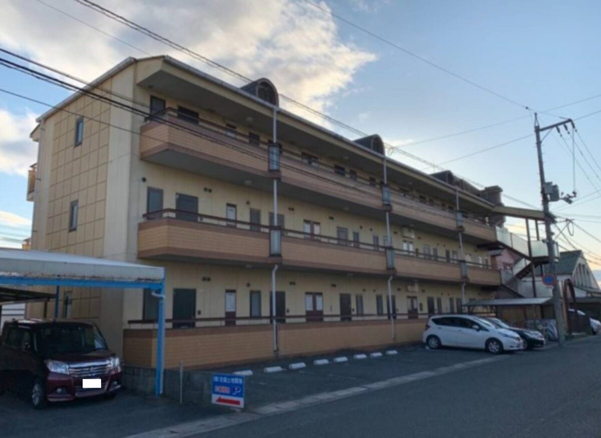 最高峰のプレミアム無機塗料で資産価値を長く維持。下地処理からこだわる大規模修繕