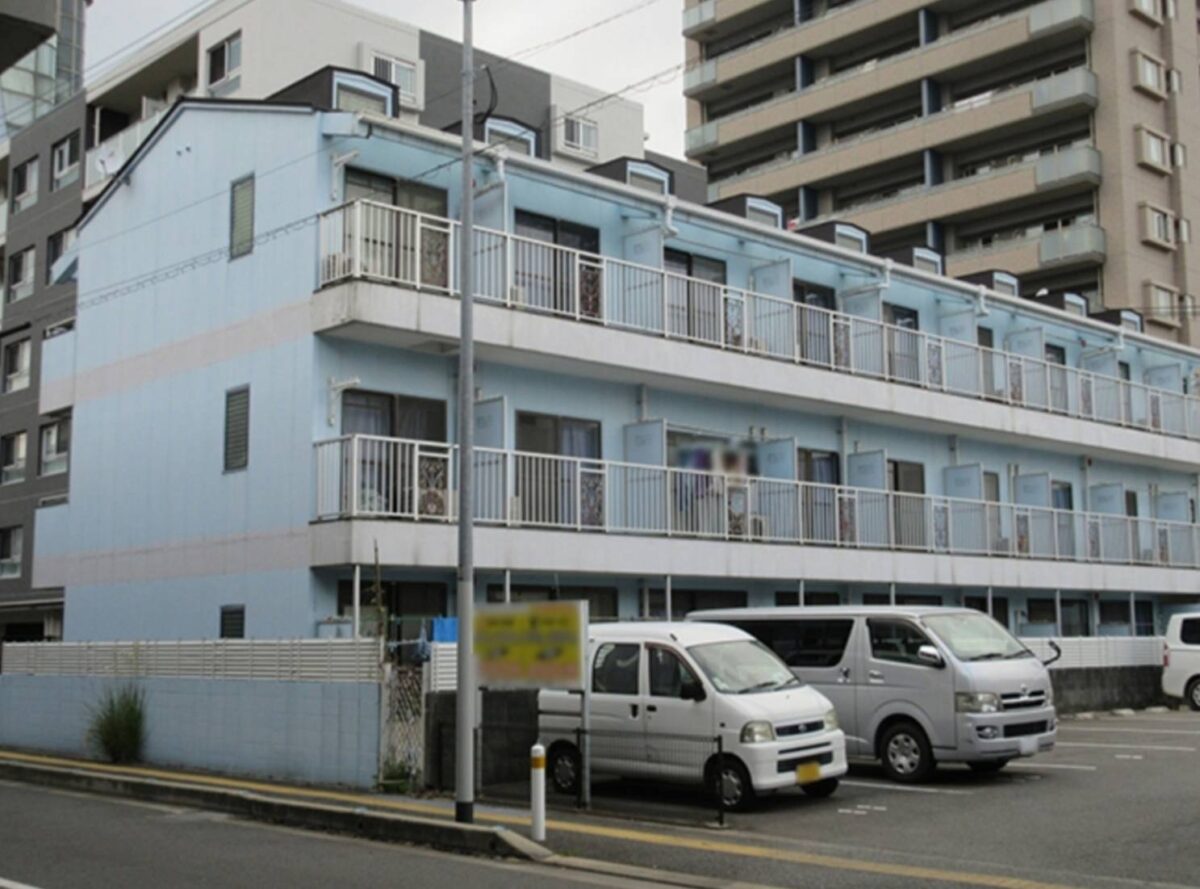 高耐久プレミアム無機塗料で築古アパートがモダンに再生！資産価値と入居率を向上