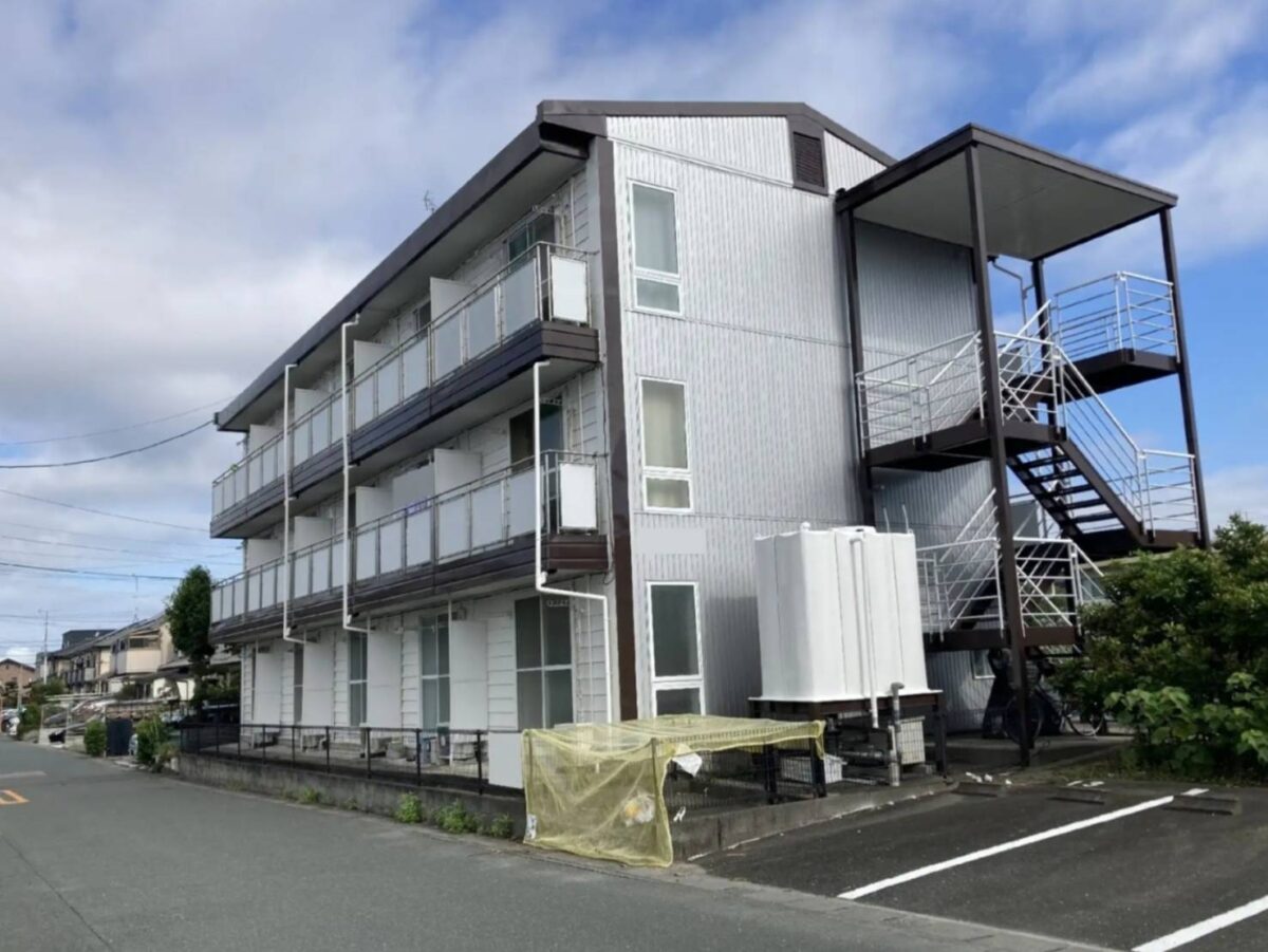 超高耐久なプレミアム無機塗料で美観を再生。資産価値を高める修繕塗装