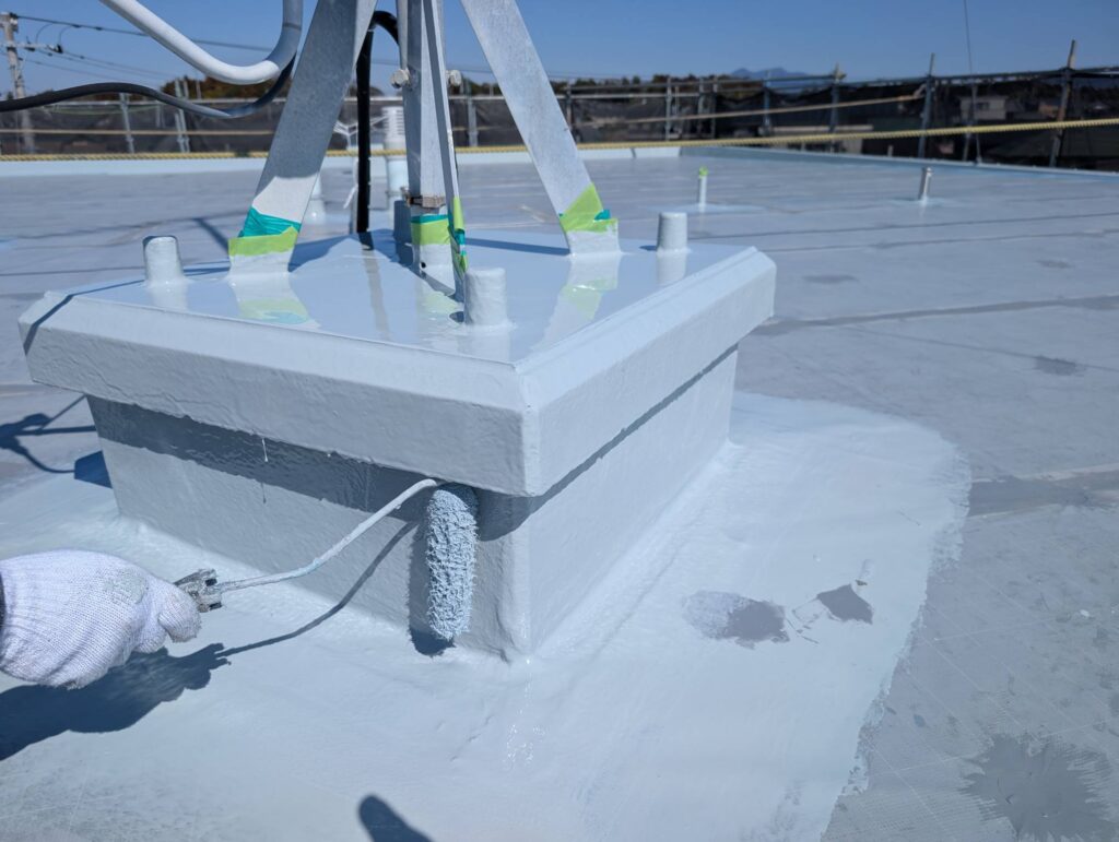 13.ウレタン塗装(立ち上がり)2層目