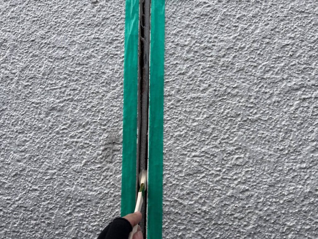 コーキングプライマー塗布