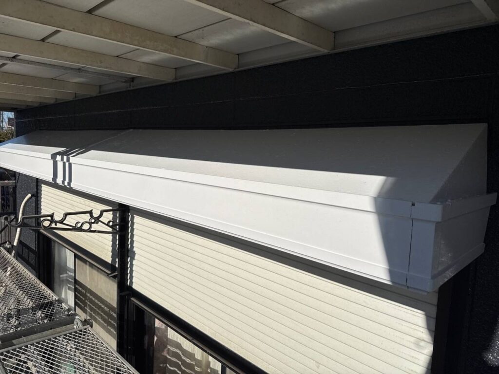 シャッターBOX塗装完了