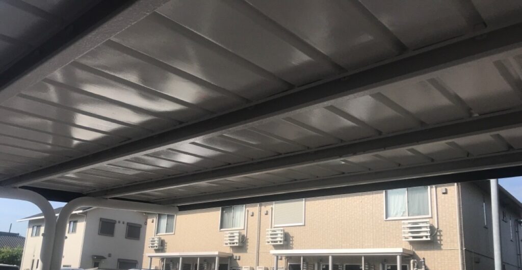 駐輪場塗装完了