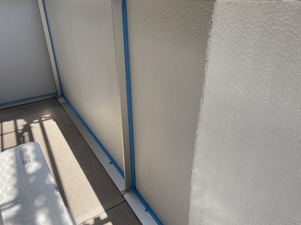 塗装１回目（ベランダ内壁）
