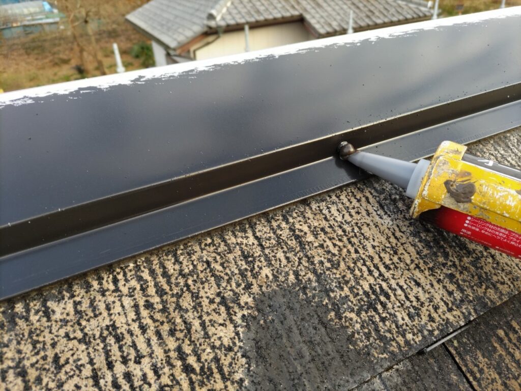 下地処理(釘頭コーキング)