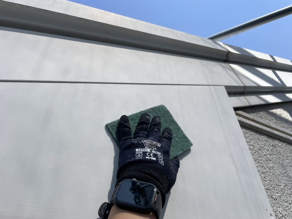 下地処理ケレン(破風板)