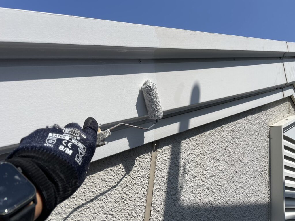 塗装1回目(破風板)