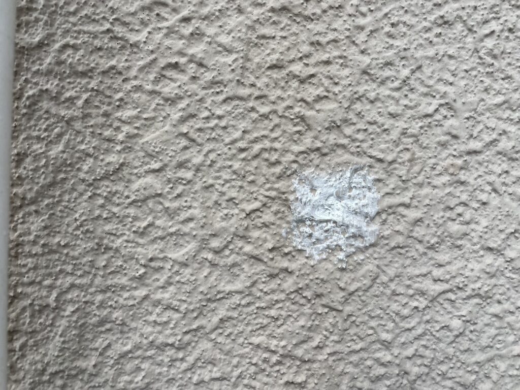 下地処理(穴埋め)