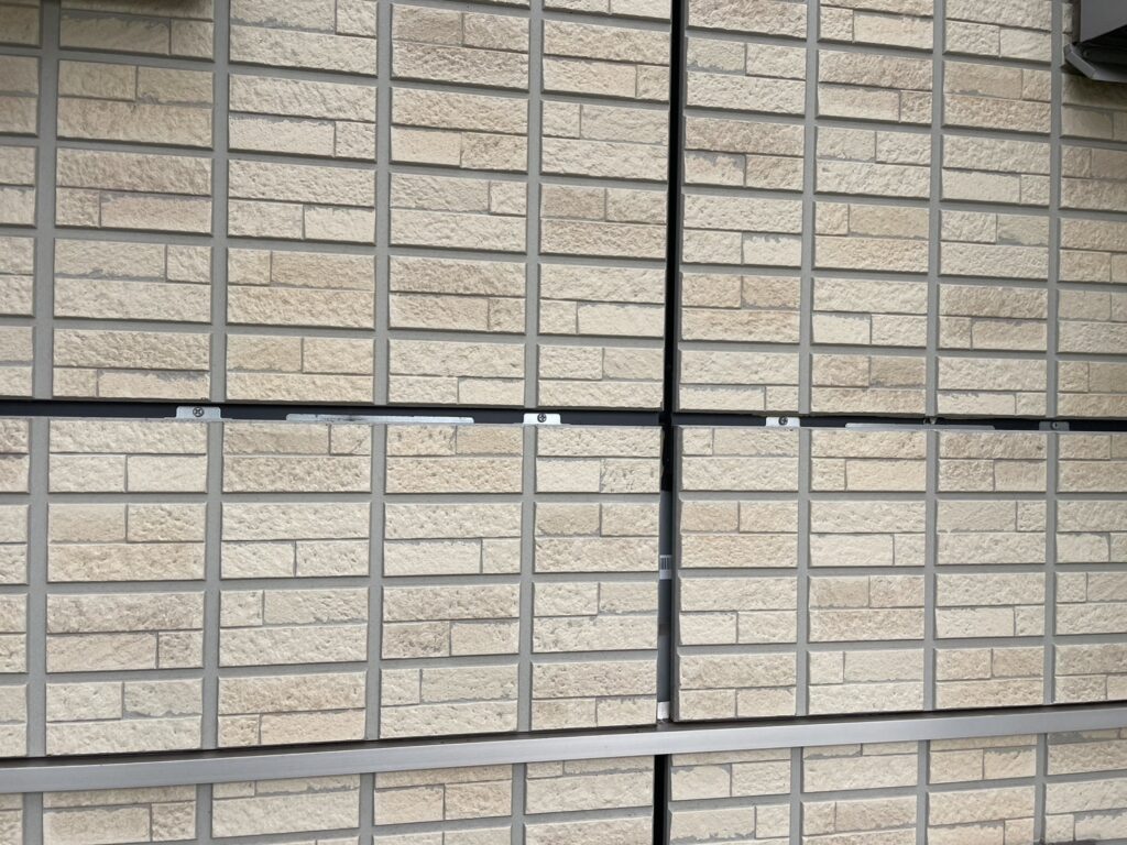 既存コーキング撤去後