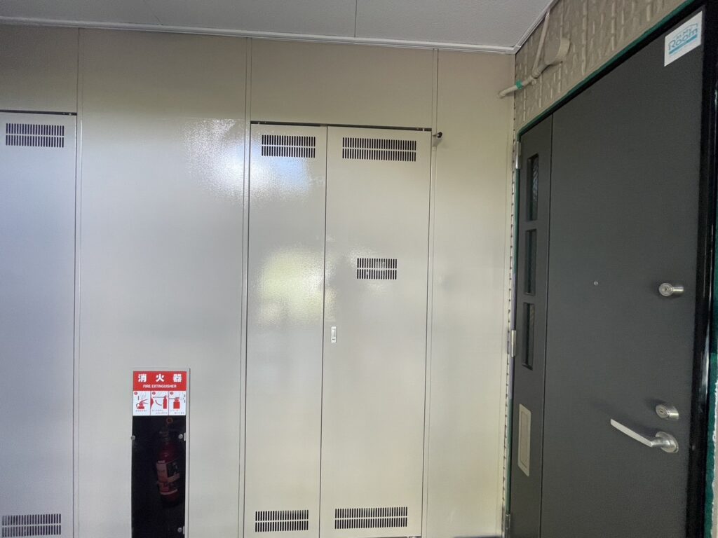 点検口塗装　完了