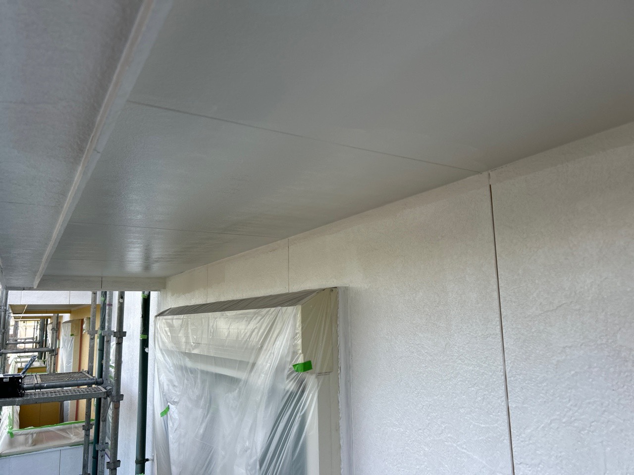 千葉県市原市アパート　付帯塗装（軒天塗装）