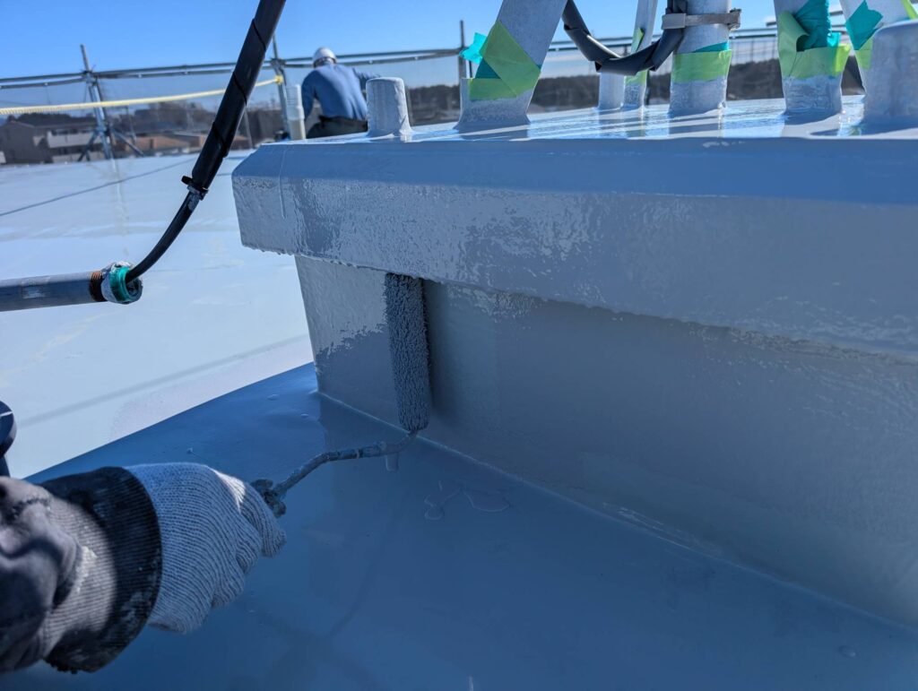 15.トップコート塗布(立ち上がり)