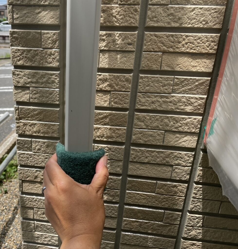 下地処理ケレン(縦樋)