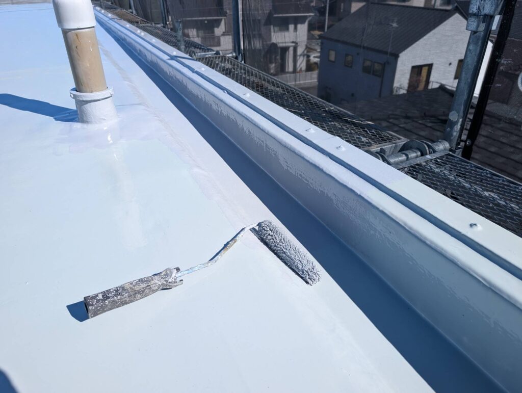 15.トップコート塗布(立ち上がり)