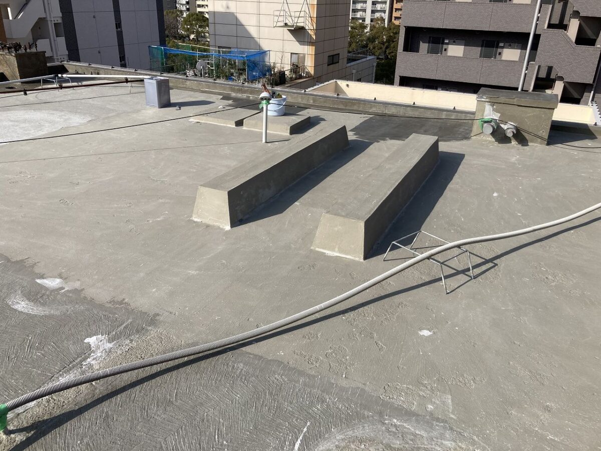 高耐久防水材KFシールテクトWPで雨漏りの不安を徹底解消！