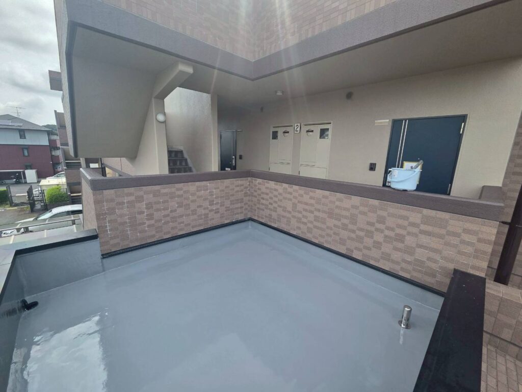 千葉県袖ケ浦市マンション　エントランス屋根防水工事