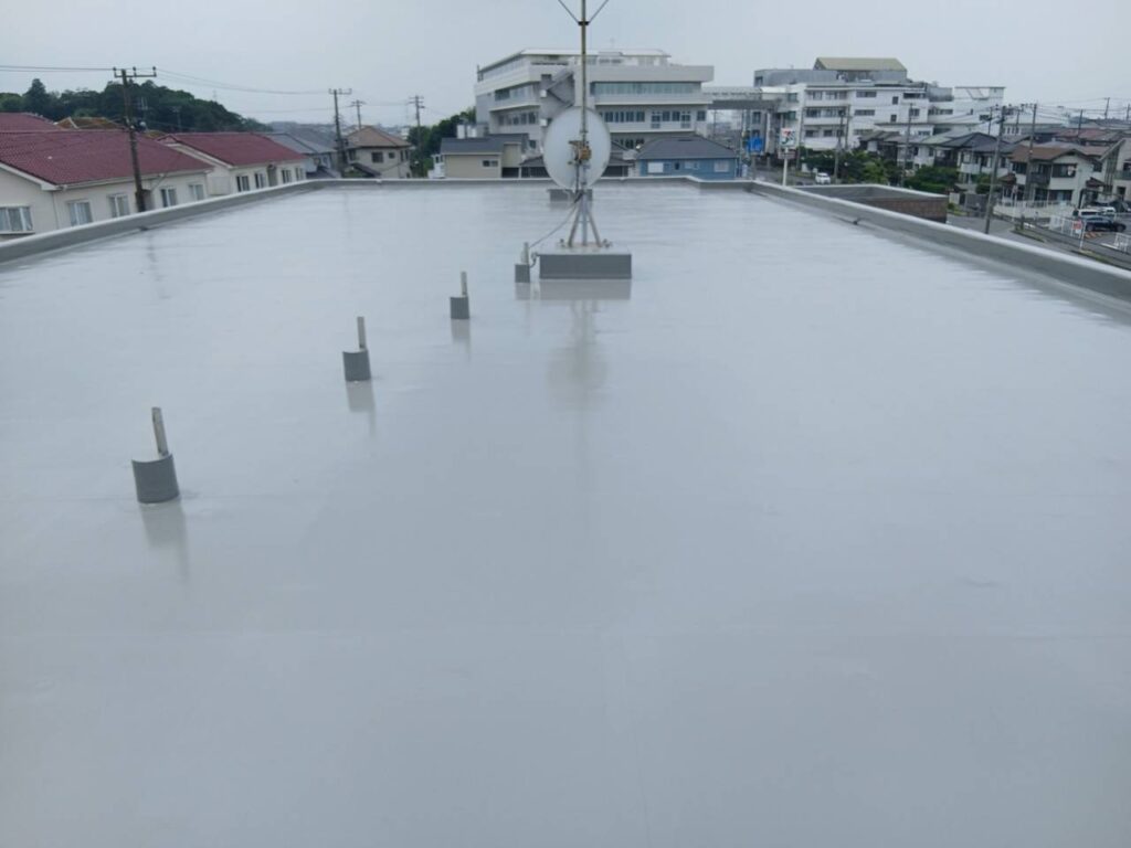 千葉県袖ケ浦市マンション　屋上防水トップコート工事