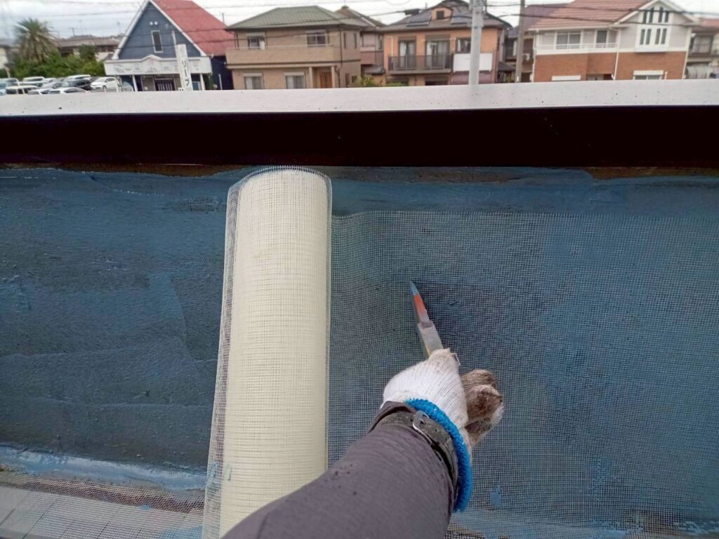 補強布貼り付け